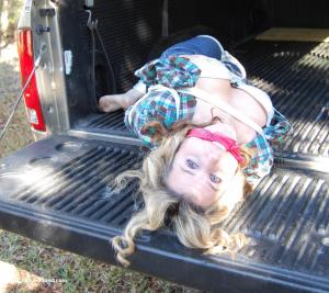 www.maladaptivebehavior.com - XXXX in a Pickup Truck photos thumbnail